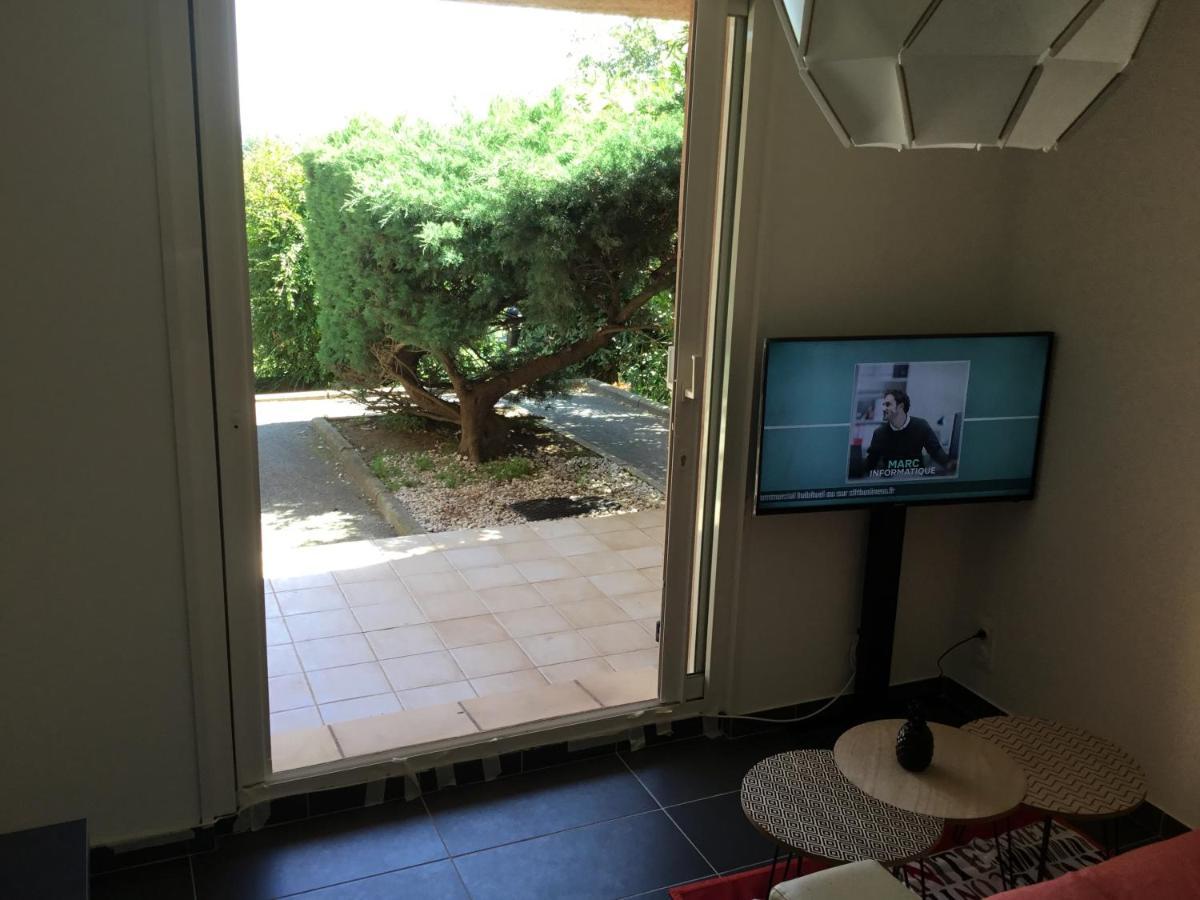 Studio Climatise Piscine Parking - Prix Du Voyageur 2023 Et 2024 ! Merci Cogolin Exterior photo